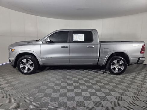 Used 2019 RAM 1500 Laramie AWD/4WD image 7