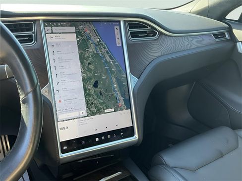 Used 2018 Tesla Model S 75D image 22