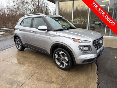 Certified 2023 Hyundai Venue SEL image 3