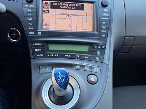 Used 2011 Toyota Prius Three w/ Solar Roof Pkg FWD image 17