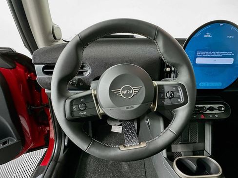 Certified 2025 MINI Cooper 2-Door Hardtop image 10