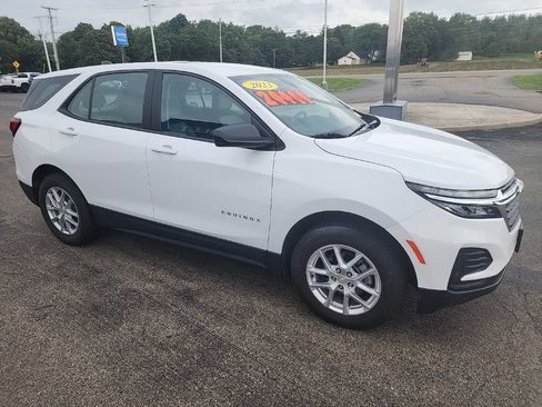 Used 2023 Chevrolet Equinox LS w/ Driver Confidence II Package AWD/4WD image 1