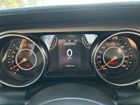 Used 2020 Jeep Wrangler Sport image 13