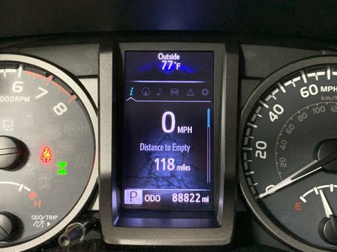 Used 2016 Toyota Tacoma TRD Sport w/ Premium & Technology Package AWD/4WD image 29