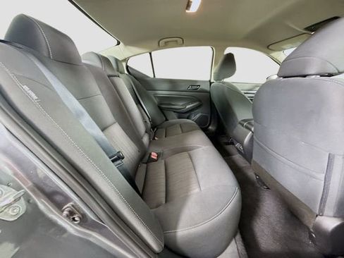 Used 2025 Nissan Altima 2.5 SV image 24