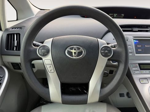 Used 2014 Toyota Prius Two image 22
