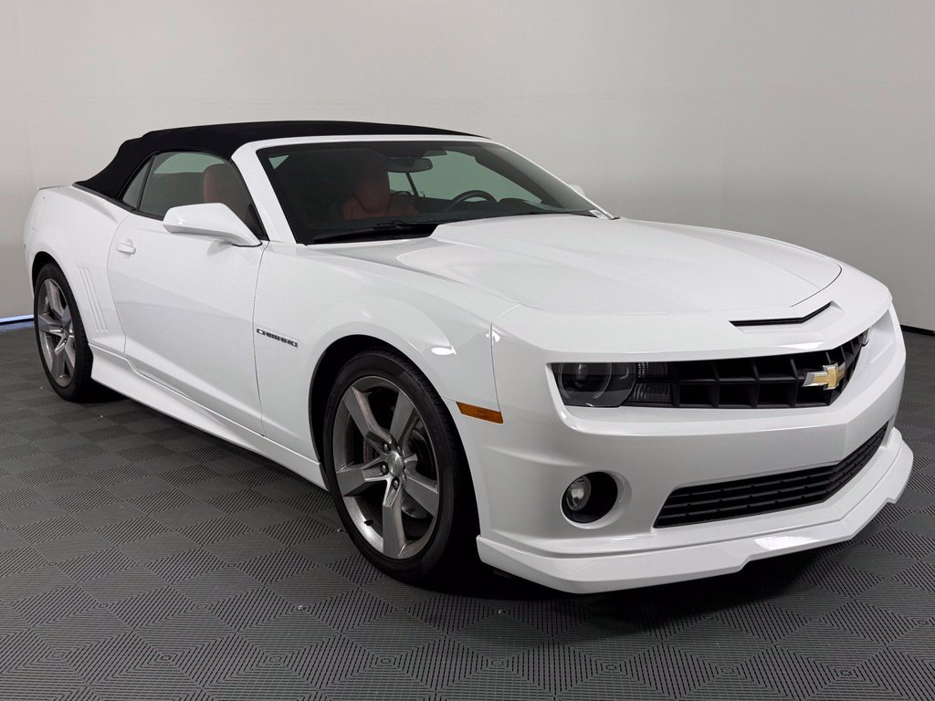 Used 2013 Chevrolet Camaro SS RWD image 9