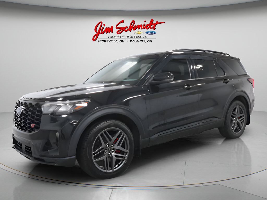 Used 2025 Ford Explorer ST AWD/4WD image 1