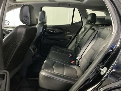 Used 2022 GMC Terrain SLT w/ Tech Package AWD/4WD image 24