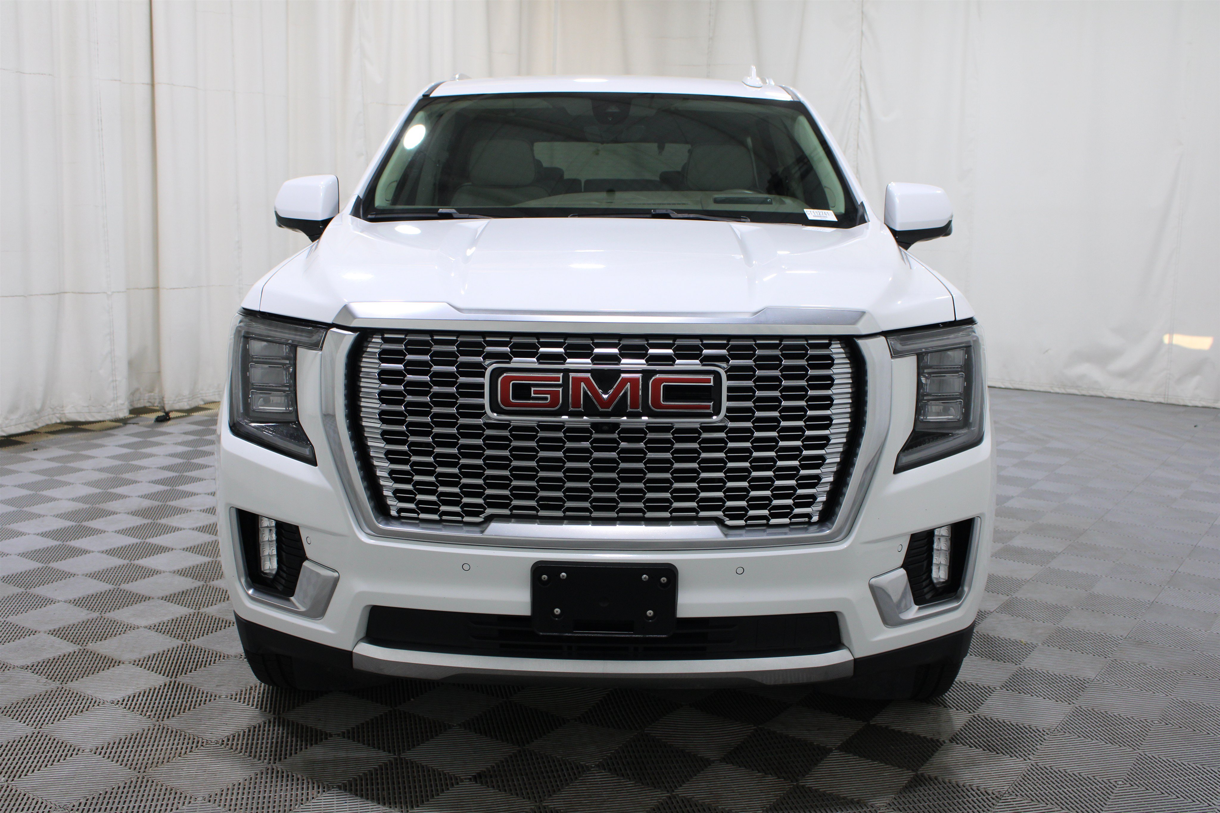 Used 2021 GMC Yukon Denali w/ Advanced Technology Package AWD/4WD image 38