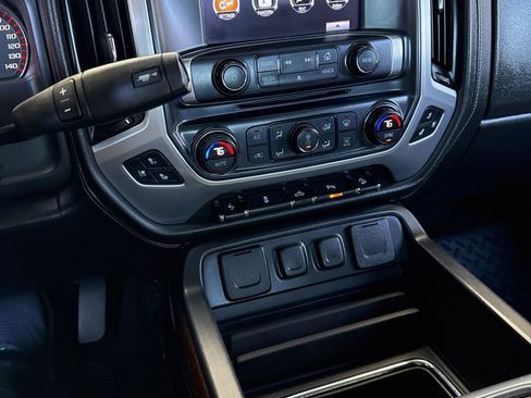 Used 2016 GMC Sierra 1500 SLT w/ SLT Premium Package image 19