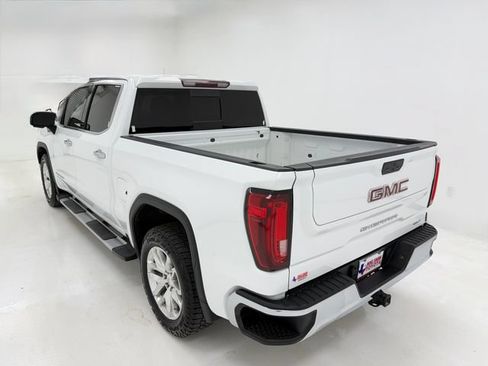 Used 2022 GMC Sierra 1500 SLT RWD image 39