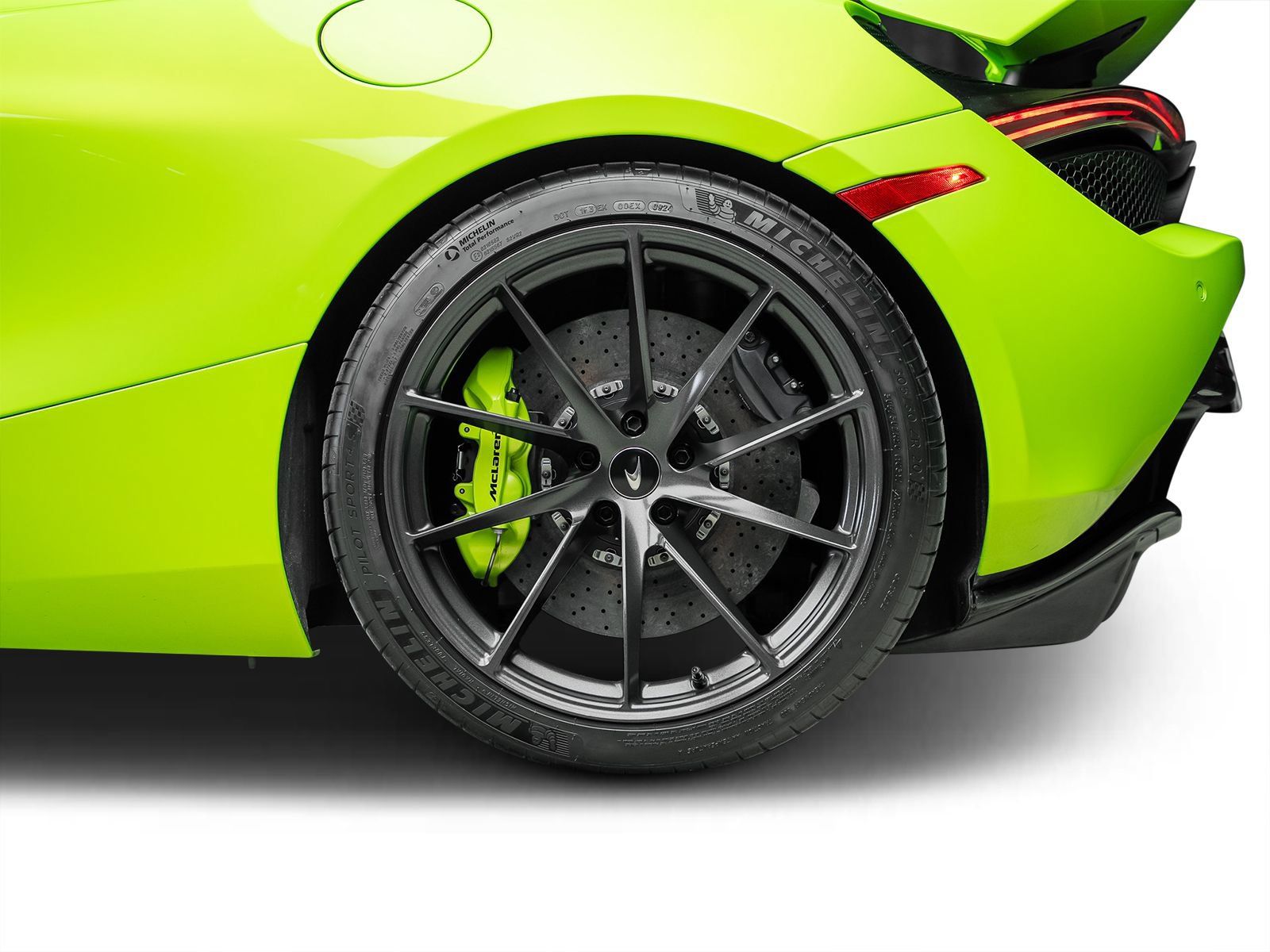 Used 2021 McLaren 720S Performance RWD image 24