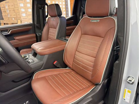 Used 2025 GMC Sierra 1500 Denali Ultimate image 21