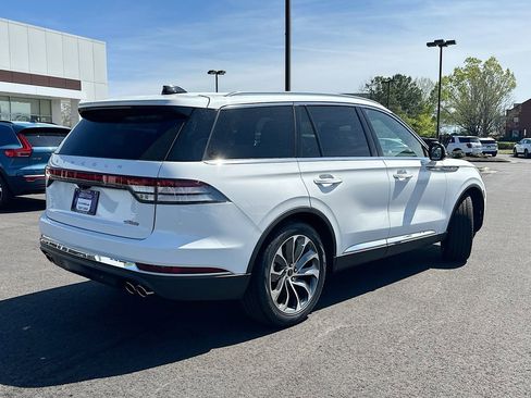 New 2026 Lincoln Aviator Reserve image 7