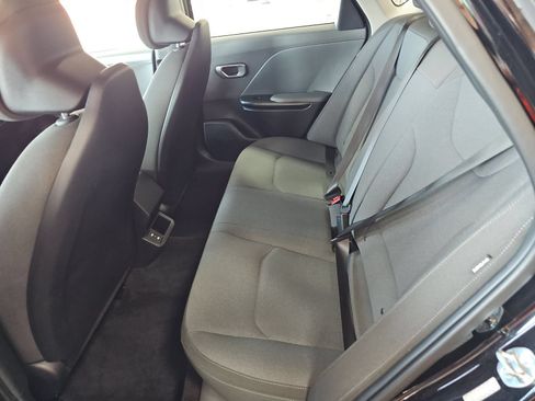Used 2025 Kia K4 FWD image 4