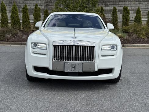 Used 2012 Rolls-Royce Ghost image 3