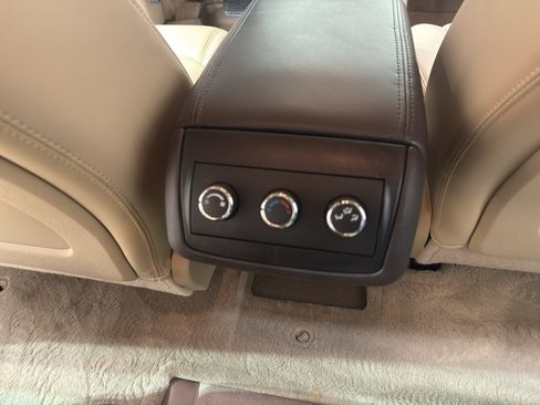 Used 2011 Buick Enclave CXL w/ Trailering Provision Package FWD image 24