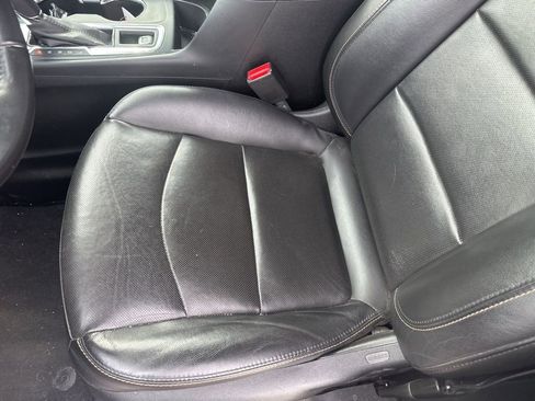 Used 2019 Chevrolet Equinox Premier AWD/4WD image 4