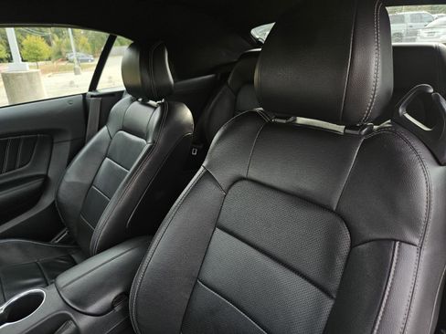 Used 2023 Ford Mustang Premium image 18
