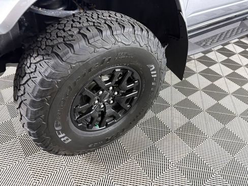 Certified 2024 Ford Bronco Raptor w/ Interior Carbon Fiber Pack 6 AWD/4WD image 9