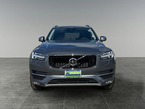 Used 2018 Volvo XC90 T6 Momentum w/ Convenience Package AWD/4WD image 3
