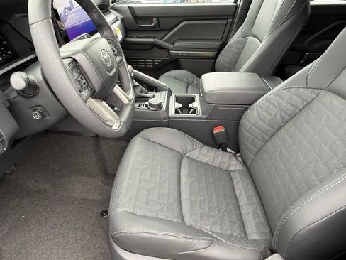 New 2026 Toyota 4Runner TRD Off-Road Premium AWD/4WD image 9