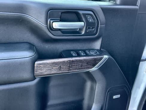 Used 2020 GMC Sierra 2500 Denali w/ Technology Package AWD/4WD image 29