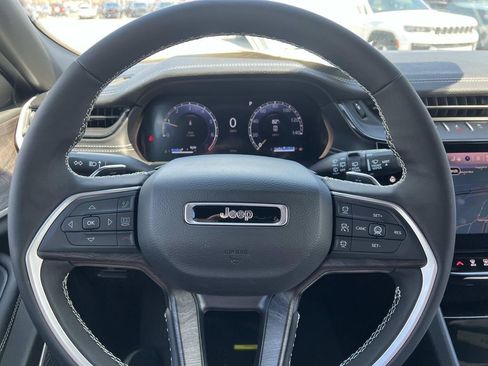 New 2026 Jeep Grand Cherokee L Limited image 13