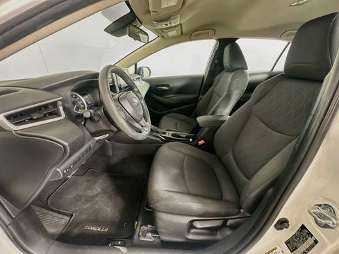 Used 2021 Toyota Corolla LE w/ Carpet Mat Package (TMS) FWD image 13