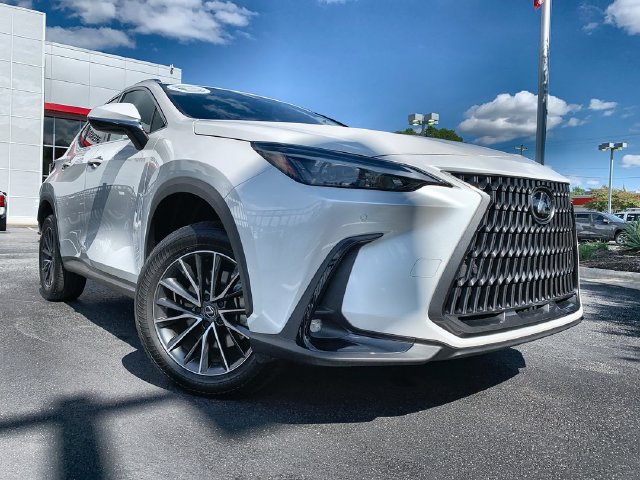 Used 2024 Lexus NX 350h AWD w/ Luxury Package image 2