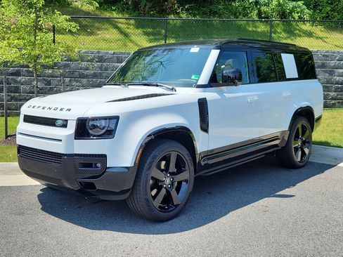 New 2025 Land Rover Defender 130 V8 image 1