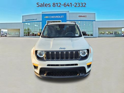 Used 2021 Jeep Renegade Sport w/ Sport Appearance Group image 2