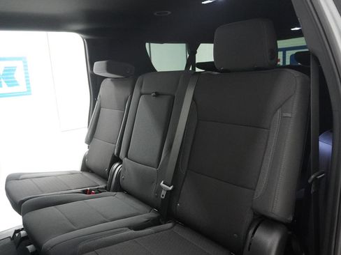 New 2026 Chevrolet Suburban LS RWD image 37