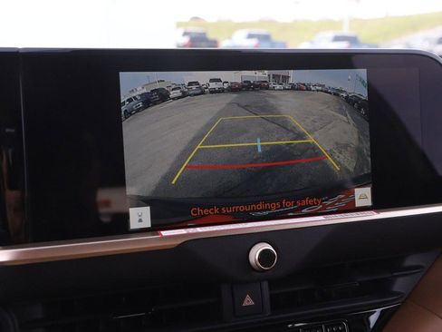 New 2026 Toyota Crown Signia image 17