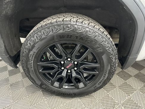 Used 2021 GMC Sierra 1500 Elevation RWD image 18