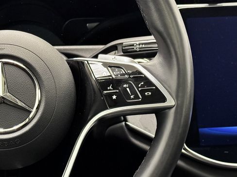 Used 2025 Mercedes-Benz E 350 4MATIC Sedan image 24