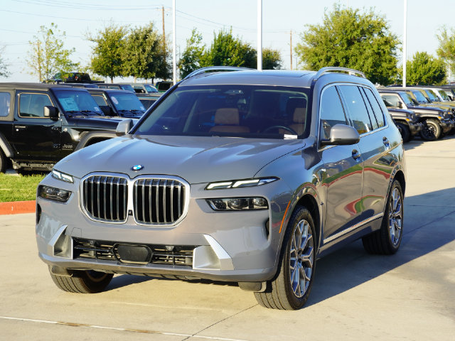 Used 2024 BMW X7 xDrive40i AWD/4WD image 10