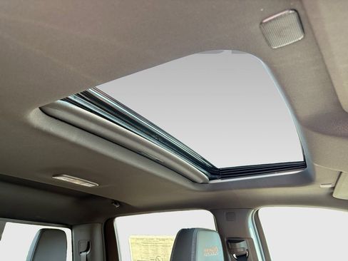 New 2026 Chevrolet Silverado 2500 High Country w/ Technology Package AWD/4WD image 7