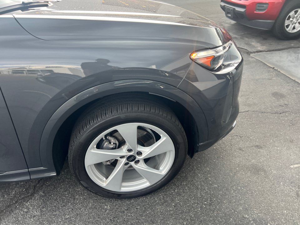 Certified 2025 Audi Q5 Premium w/ Premium Plus AWD/4WD image 18