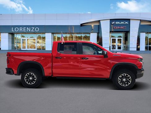 Used 2023 Chevrolet Silverado 1500 ZR2 w/ Technology Package image 4