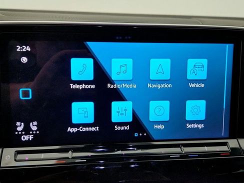 Used 2024 Volkswagen Atlas Cross Sport SE image 15