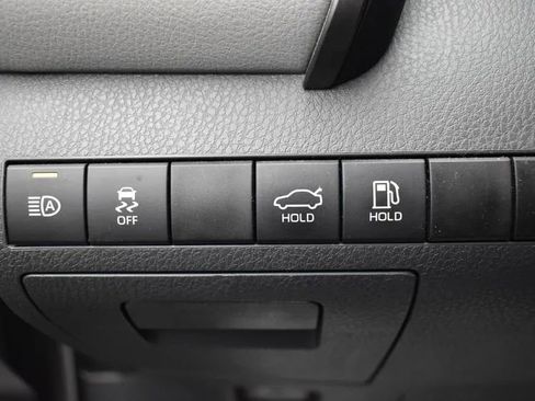 Used 2023 Toyota Camry SE image 21