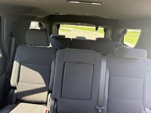 Used 2026 Chevrolet Tahoe LS RWD image 24