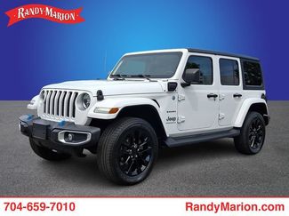 Used 2023 Jeep Wrangler Unlimited Sahara AWD/4WD video 1