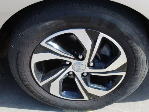 Used 2016 Honda Accord LX image 22