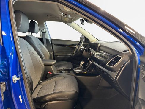 Certified 2025 Kia Seltos S AWD/4WD image 26