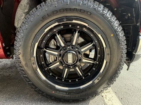 Used 2019 Chevrolet Silverado 1500 LTZ w/ LTZ Premium Package AWD/4WD image 6