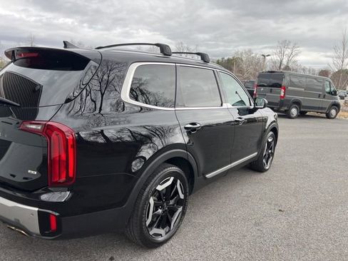 Used 2023 Kia Telluride S w/ S Sunroof Package image 5