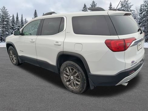 Used 2019 GMC Acadia SLT image 3